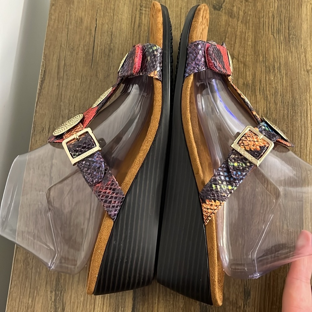 Vionic Multicolor Snake Print Sandals With Gold D… - image 7